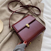 QUINN Crossbody