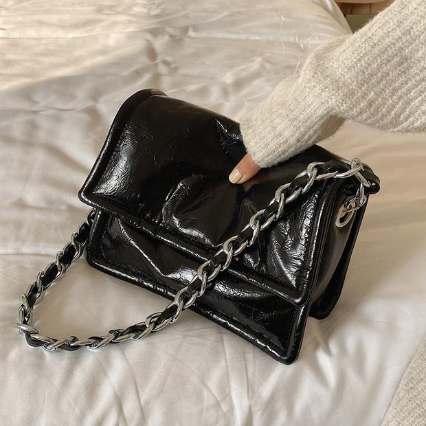 OCTAVIA Crossbody