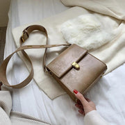 SARA Crossbody